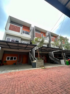 JUAL CPT! Istimewa + Pool. Rumah Dijual Jagakarsa, Akses Lebar. NEGO