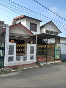 RUMAH ASRI DI PONDOK KELAPA