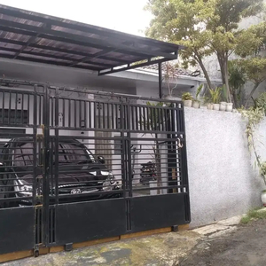 Rumah Bagus Turun Harga Banget di Komplek Sariwangi Bandung