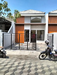 rumah baru 1lt murah 500jt an bagus Medokan Surabaya