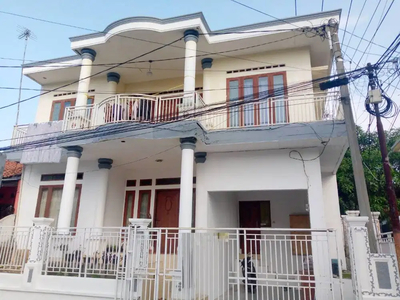 Rumah dijual cepat terawat adem nyaman di Manglayang Regency Cileunyi