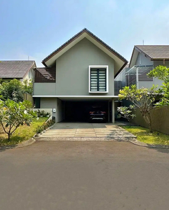 Rumah Dijual Veteran, Bintaro. Komplek Elit, Jalan Lebar. Unit Terawat