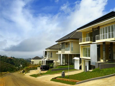 Rumah elite SHM view gunung strategis dekat wisata & Binus