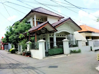Rumah Hoek Strategis Di Pondok Bambu Kavling, Jakarta Timur