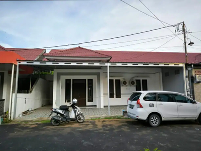 Rumah Jalan Karya Baru Pontianak kota