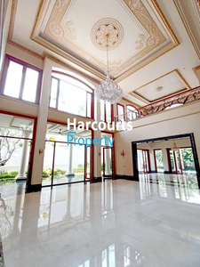 Rumah Mewah di Area Pondok Indah Jakarta Selatan