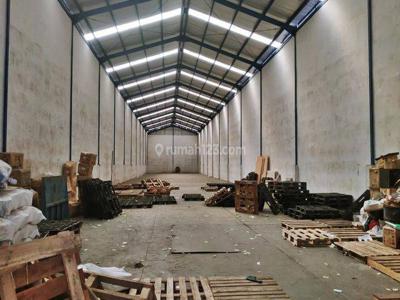 Dijual Tanah Bangunan Gudang Besar 1600m2 Kamal Muara