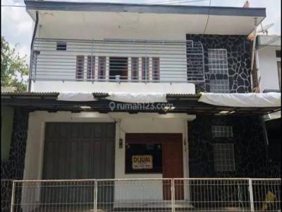 Disewakan Rumah 2 Lantai Bagus Untuk Rumah Usaha di Turangga, Bandung