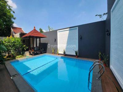 Rumah 2 Lantai Ada Swimming Pool di Semarang Atas Gajahmungkur