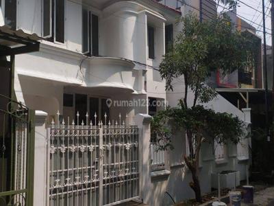 Rumah 2 Lantai Siap Huni di Tanjung Duren, Jakarta Barat