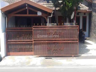 Rumah di Antapani Bandung Kota Disewakan Dalam Komplek Siap Huni