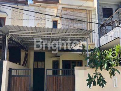 RUMAH DUA LANTAI DEKAT JALAN TOL BENOA