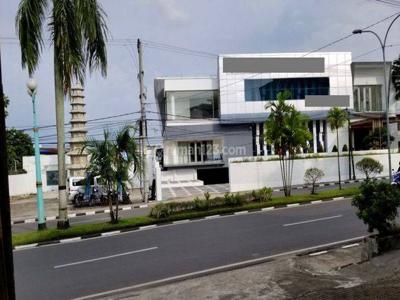 Rumah Luas Dan Mewah di Jl. P Diponegoro, Talang Jauh, Jelutung, Jambi