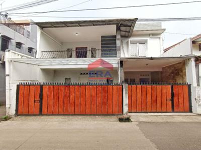 Dijual Rumah Bagus 2 Lantai Siap Huni Hanya 5 mnt dari TB Simatupang