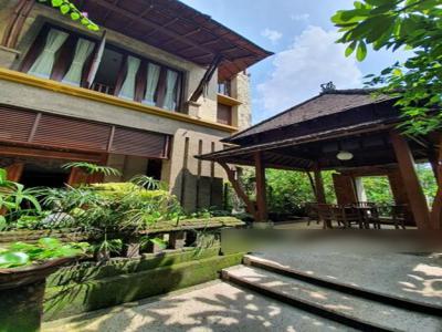 Rumah Etnik Nuansa Resort Pondok Indah