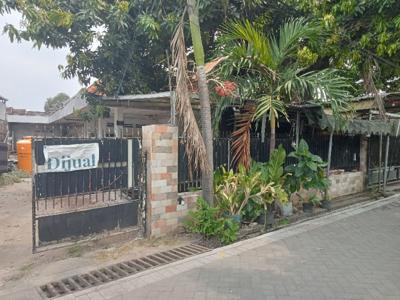 RUMAH LAMA HITUNG TANAH DI JALAN PULO WONOKROMO SURABAYA