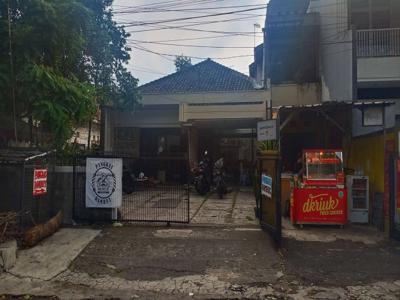 Disewa Rumah Luas di Tengah Kota Bandung! Berada di Jl. Pandu, Sa