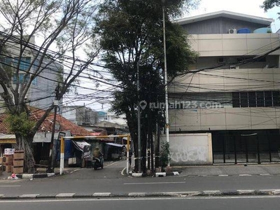 2 Unit Gedung di Wahid Hasyim, Jakarta Pusat