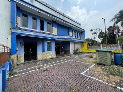 Bangunan Komersil Poros Jalan Area Veteran Mall MATOS Dkt Brawijaya