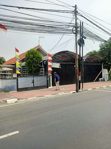 Di jual rumah daerah jalan Garuda Jakarta pusat