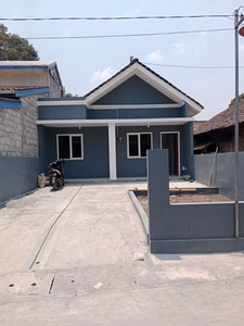 Di Jual Rumah lokasi Barat Pasar Sleman