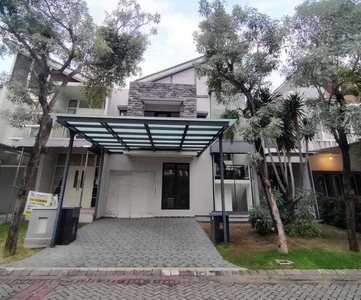 Rumah Minimalis 2 Lantai Furnished di Pakuwon Indah One Golf Terrace