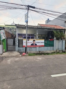 Dijual Bangunan Kontrakan 5 Pintu 3 Petak Pinggir Jalan