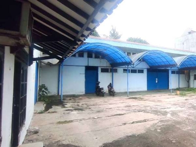 Dijual dibawah NJOP ex Gudang di pinggir jl. raya angkutan umum Depok