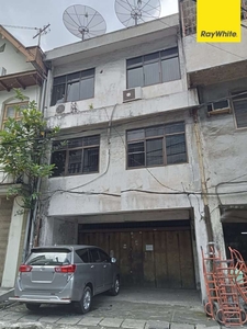 Dijual Ruko 3 lt Strategis di Jalan Bongkaran Surabaya