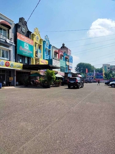 Dijual Ruko Lokasi Strategis di Boulevard Hijau Harapan Indah, Bekasi