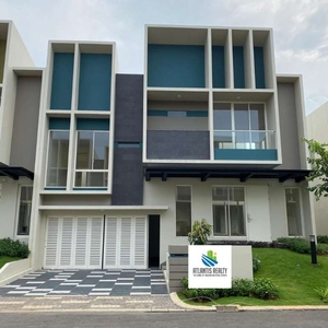 Dijual rumah di cluster Mozart type sudut gading serpong.