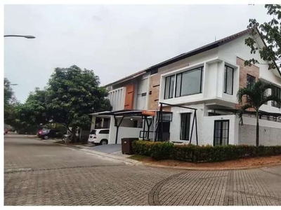 Dijual rumah di hoek, Discovery Residence, Bintaro Sektor 9