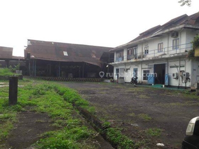 Dijual gudang lokasi strategis, pinggir Jl. Raya Jakarta - Bogor, dekat dengan tol BOR