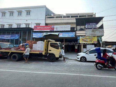 DIJUAL TOKO BAHAN BANGUNAN LOKASI RAMAI PALEM SEMI LIPPO KARAWACI