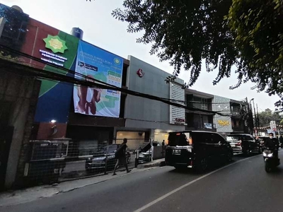 Disewa Ruko Siap Pakai di Centra Kemang Jakarta Selatan