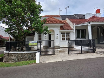 DISEWA RUMAH CLUSTER TAMPAK SIRING, SENTUL CITY (SSR232)