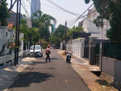 Disewa Rumah Luas 429m2 Cocok Kantor Atau Usaha Komersil Lainnya Dekat Menteng