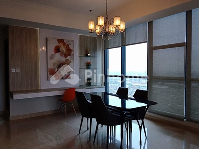 Disewakan Apartemen 3br Private Lift Murah di Casa Grande Residence Phase 2, Luas 145 m², 3 KT, Harga Rp33 Juta per Bulan | Pinhome