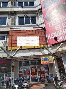 Disewakan Ruko 4 Lantai di Jl.Cikutra Barat - Bandung