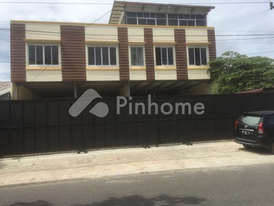 Disewakan Ruko Lokasi Strategis di Jl. Dr. Wahidin, KM. 19 | Pinhome