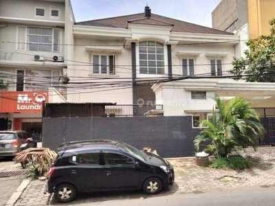Disewakan Rumah Area Commercial Di Jalan Raya Tenggilis Surabaya