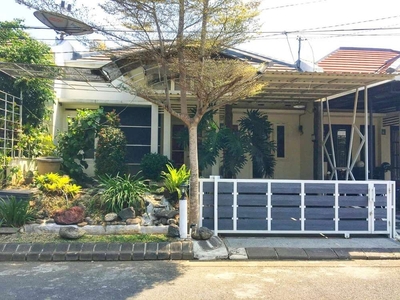 Rumah Furnished Cantik di Green Hills Karanglo Malang