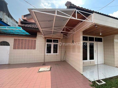 Disewakan Rumah Komplek Kedamaian 2 Villa Damai Palembang