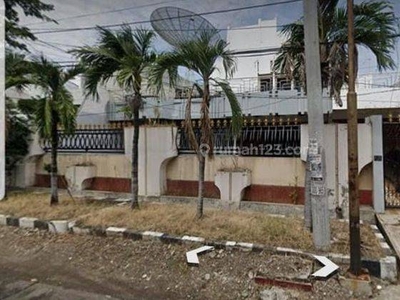 Disewakan Rumah Raya Dharmahusada Indah Surabaya