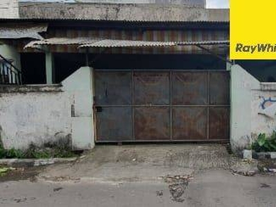 Disewakan Rumah Strategis Area Komersial Jl Pacuan Kuda Surabaya