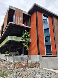 Gedung 100% baru siap pakai