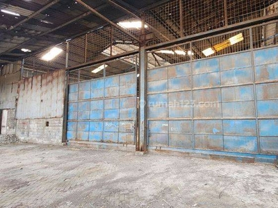 Gudang Ex Pabrik Besi Kawasan Industri Margomulyo