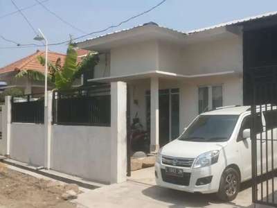 Gudang Plus Rumah Driyorejo Radegansari Siap Pakai Ex Mebel Truk Lewat