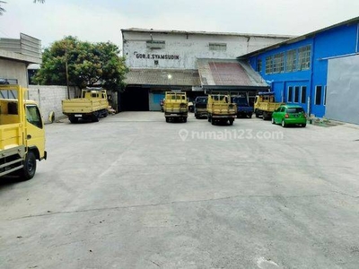 Gudang Strategis di Mainroad Soekarno Hatta Bandung Kota