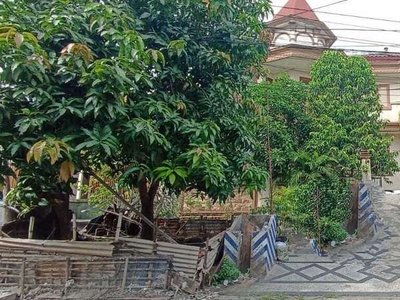 Jual murah rumah kost2an aktif tengah kota Surabaya surat SHM